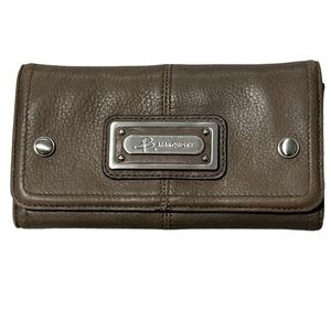 B. Makowsky Trifold Leather Wallet